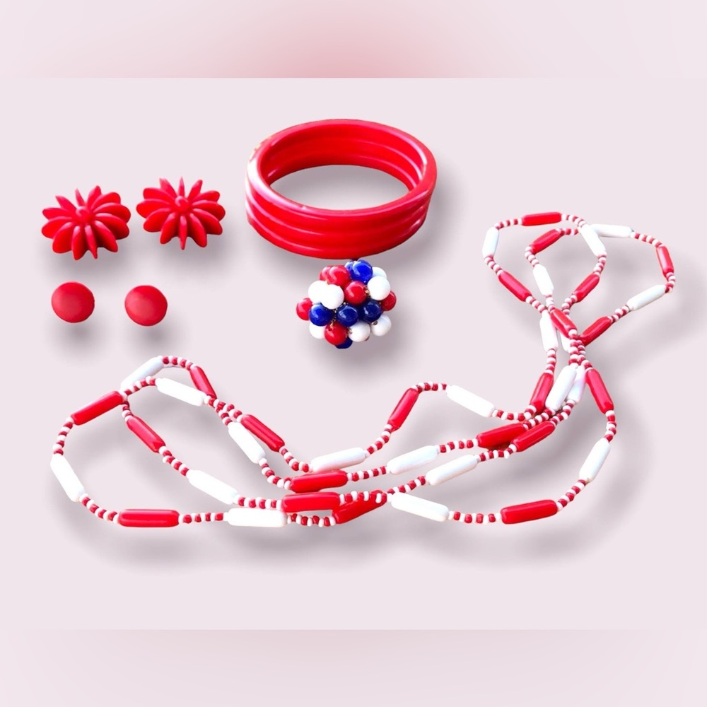Retro Jewelry Lot Plastic Bangles Necklace Ring & Earrings Set